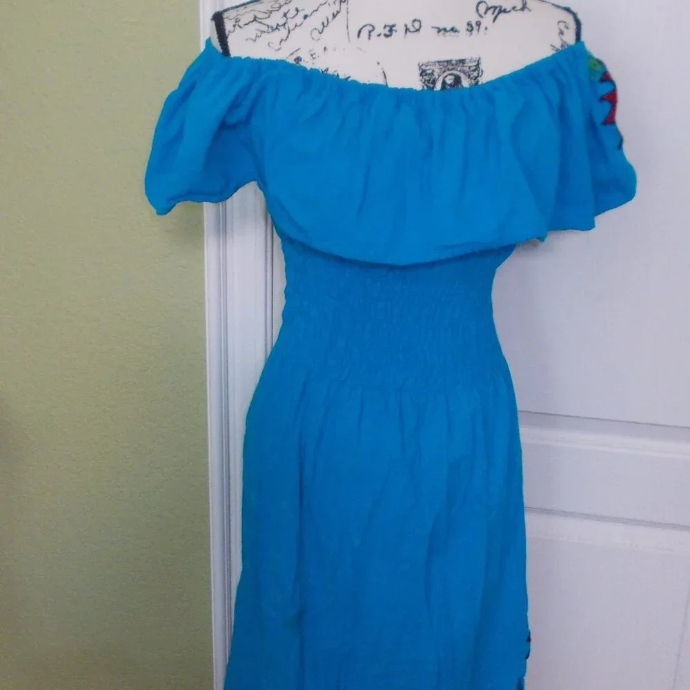 Embroidered Mexican Dress - Picture 4 of 5